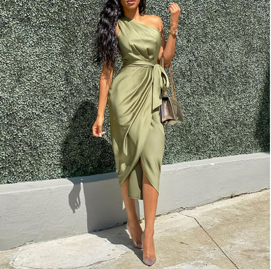 Dress with slanting shoulders and irregular straps